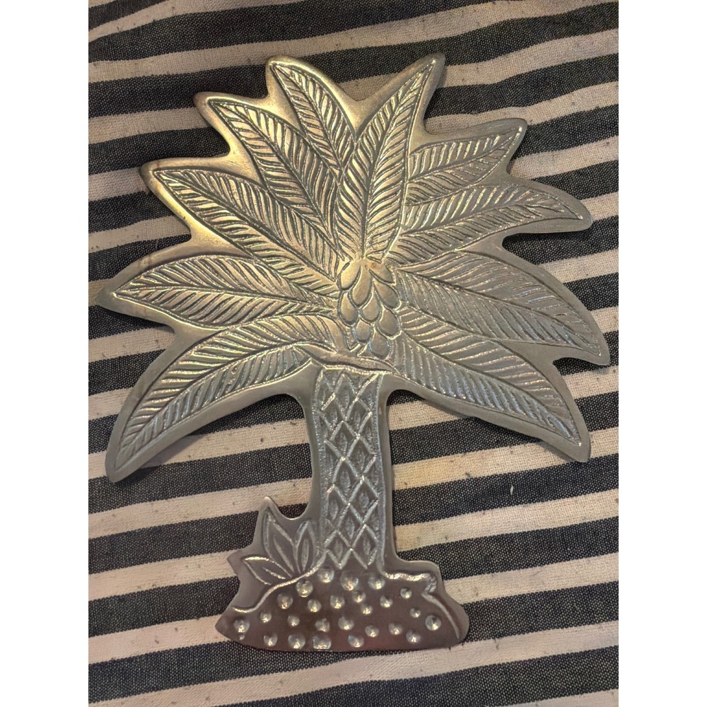 IHI Silver Cast Aluminum Palm Tree Trivet Tropical Coastal Decor Made in India